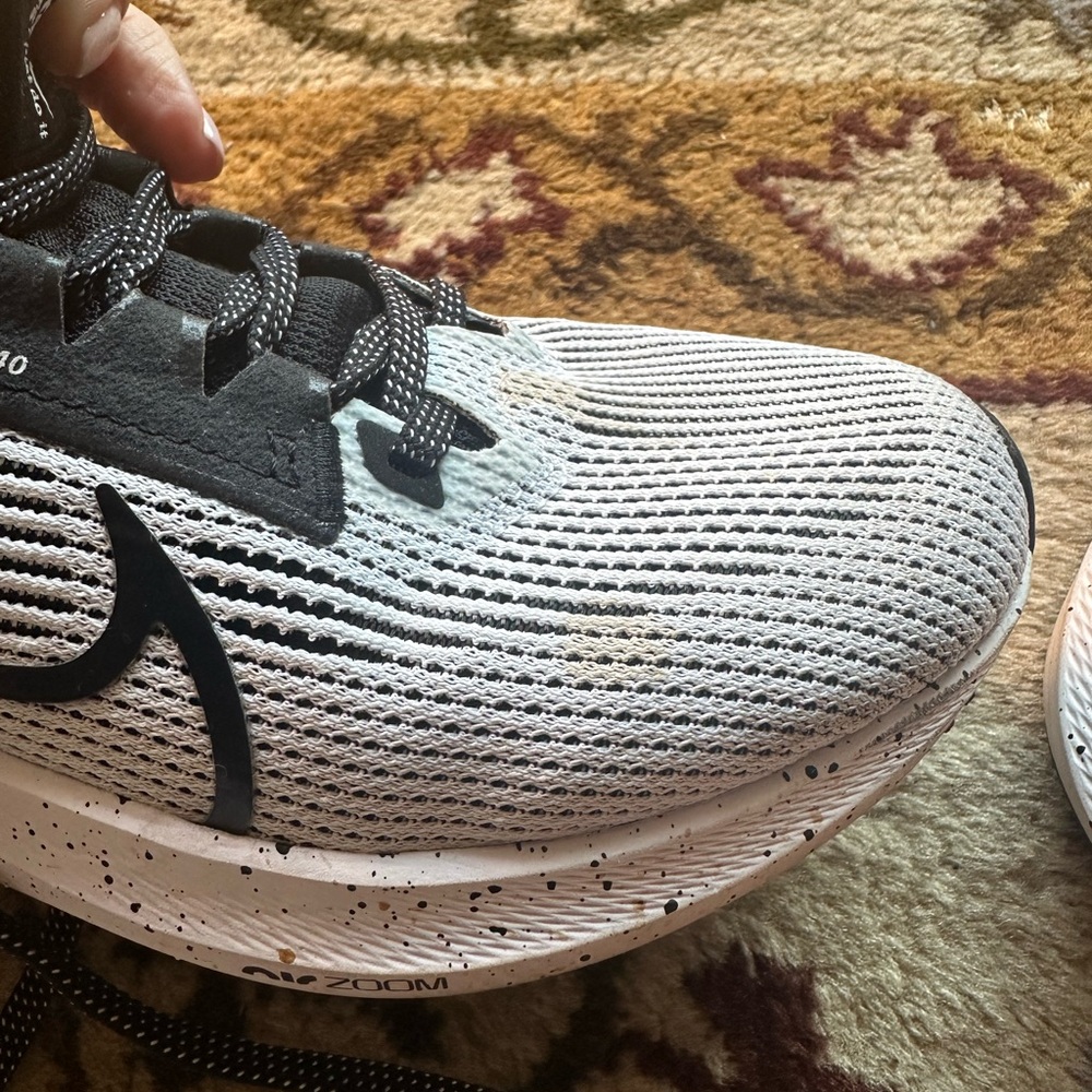 Nike Pegasus 40 Running Sneakers - Picture 9 of 9